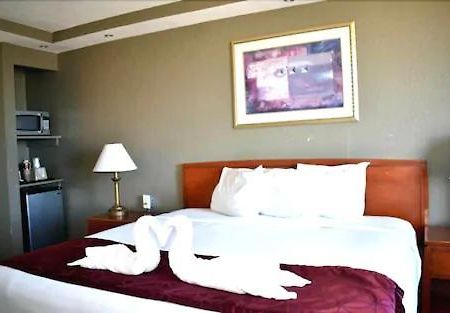 Best Host Inn Plaza Kansas City Exterior photo