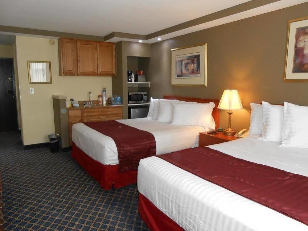 Best Host Inn Plaza Kansas City Exterior photo